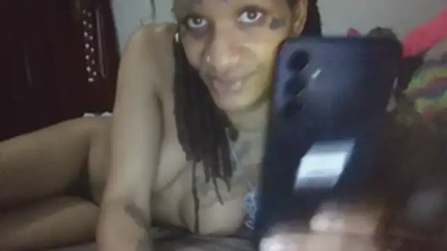 XXX chat uživo modela paradisejas