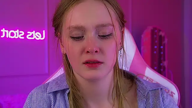 XXX chat uživo modela AgataFoxley