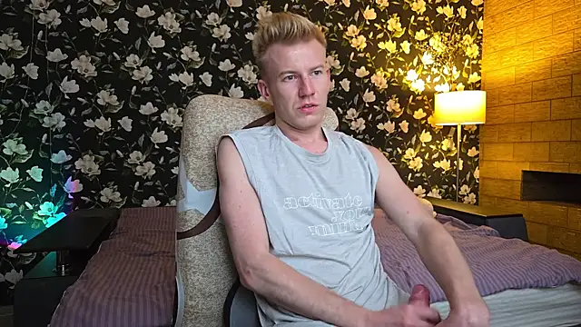 Онлайн чат XXX Vuitton