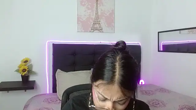 دردشة vaness_weet الجنسية المباشرة