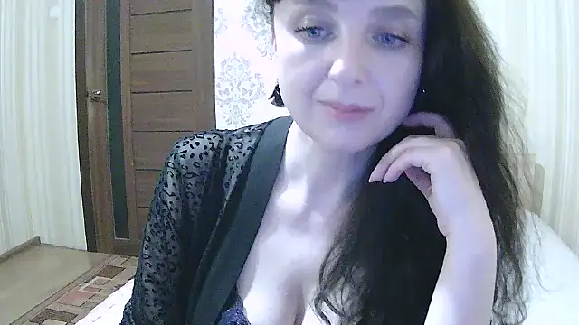 NicoleXRose 即時 XXX 聊天