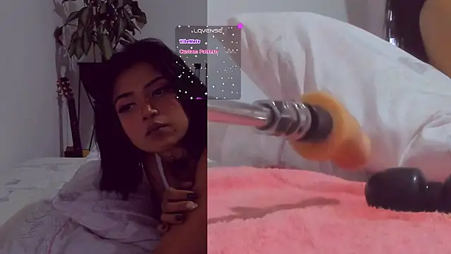 แชท XXX สดของ revy_blacck