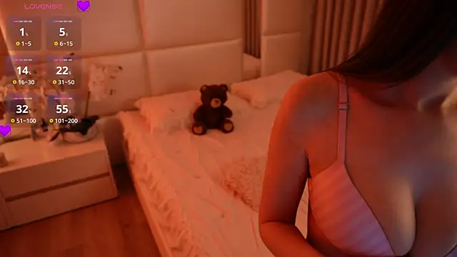 Lilly_Colins 现场XXX聊天
