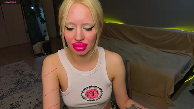 Luna_BeverlyのライブXXXチャット