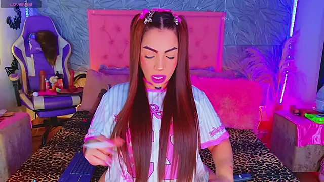 macasweet Adlı Modelin Canlı XXX Sohbeti
