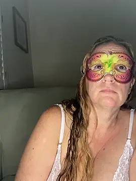 largeboobies30's Webcam Show