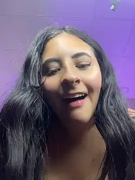 Maggiee_1のライブXXXチャット