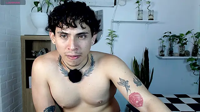 Show modela Magnuz_Col na web-kameri