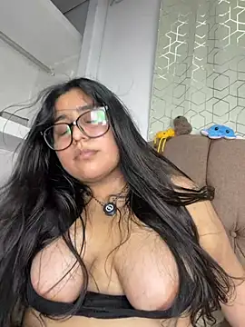 Živý XXX chat virginbrunette99