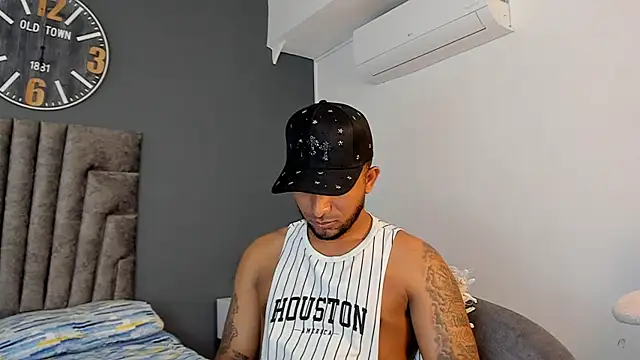 Robin_Rief's Live XXX Chat