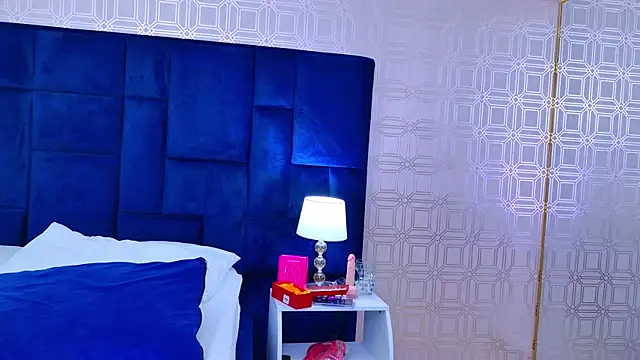 Ivana_Kitty Adlı Modelin Canlı XXX Sohbeti