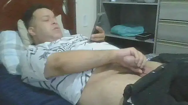 Show de UrsoBissexualPauGrosso na webcam
