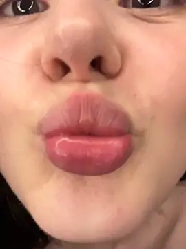 XXX chat uživo modela EvaHearts