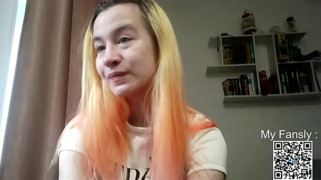 Emilya201 Live XXX-Chat