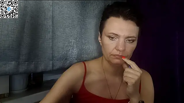 HotMamaQueen234 웹캠 쇼
