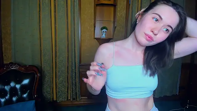 LatoniaNeedam – Live XXX-chat