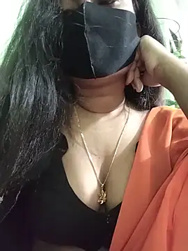 Idhika-Paul's Live XXX Chat