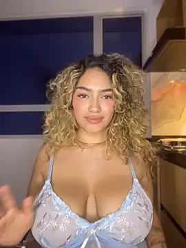 Chatroom XXX en direct de Maddy_Beluci