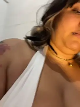 Živý XXX chat Karmilla_Rosse