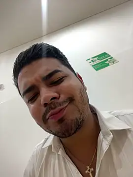 TheKingThiago Show in webcam