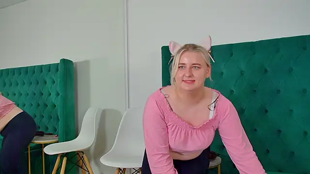 Chat XXX en directo de LioraArdyn