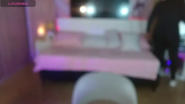 IvyShine7 Show Webcam