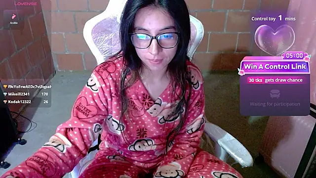 Chatroom XXX en direct de Maggie_Fox3