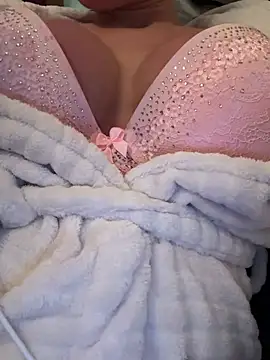 F3ckd0lllucy's Live XXX Chat