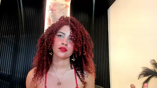 دردشة LuciaBeltrann الجنسية المباشرة