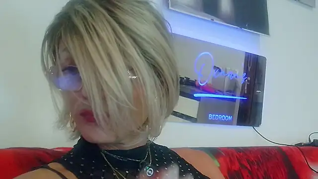 LadyOxanan Live XXX chat