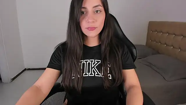 XXX chat uživo modela EmmaGrace1999