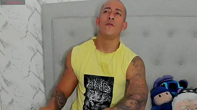 luigiferrara's Live XXX Chat