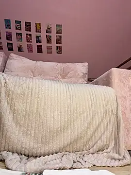 Rinamay_ Adlı Modelin Canlı XXX Sohbeti