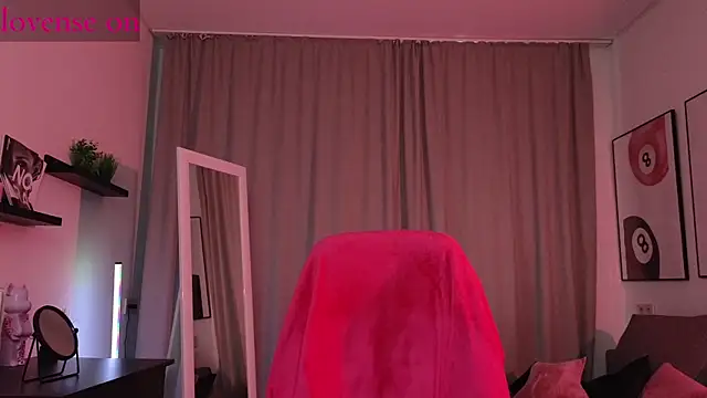 Rosie_Mac 现场XXX聊天