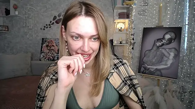 Pokój czatu na żywo – NickyAdamidi