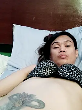 QueenSoreal Webcam show