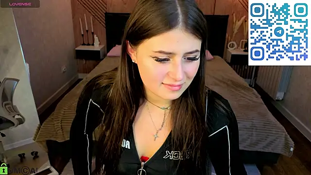 Crystal-Lace Live XXX-Chat