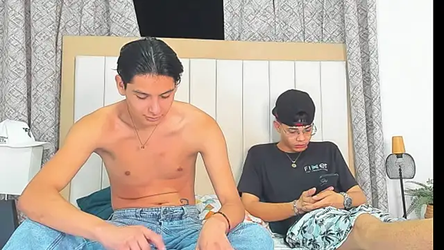 Maicol_ruiz972049 live XXX chat