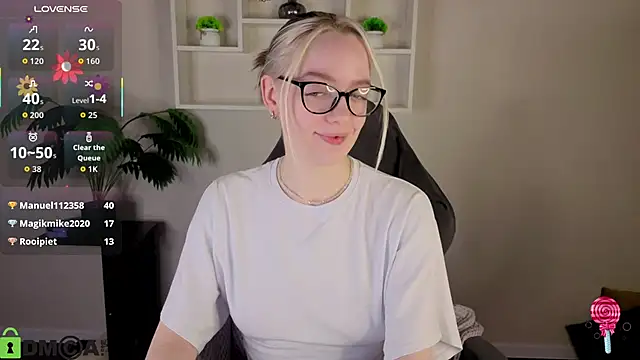 R0cket_bunny's Live XXX Chat