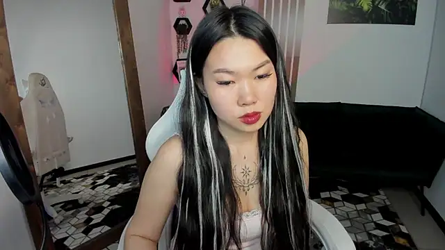 LunaPurrr Chat XXX in diretta