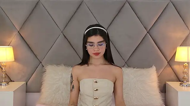 OliviaDiaz's Live XXX Chat