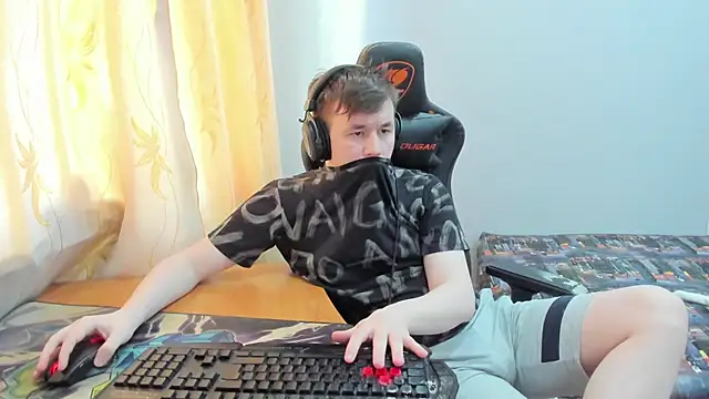 iliaskrislove's Live XXX Chat