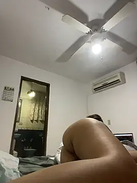 XXX chat uživo modela baddieasiantv