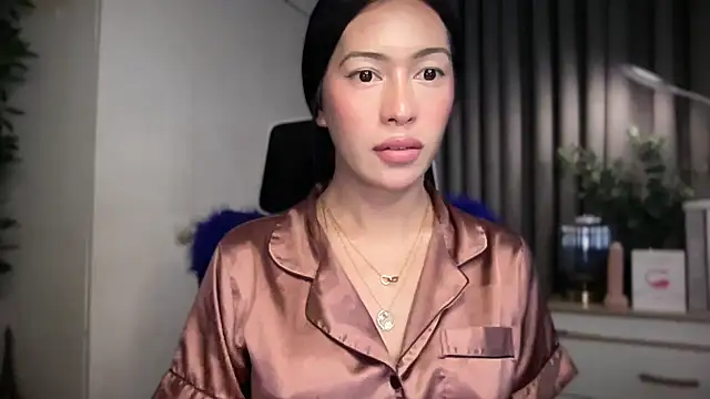 Jasmine_Elcock Adlı Modelin Web Kamerası Şovu
