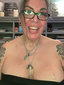 dieseldame1313 Live XXX-Chat