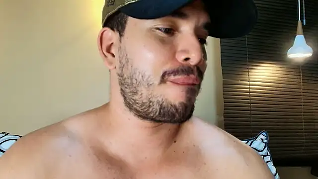 Tommy_John Show Webcam