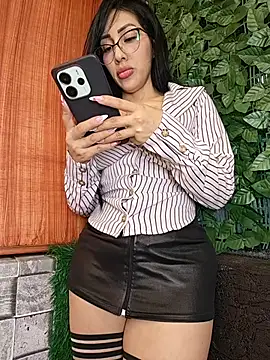 Isabellitasexi38's Live XXX Chat