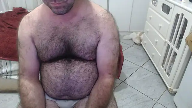 Chat XXX en directo de MysterBearMG