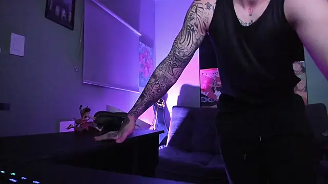 Dominatofstupid's Live XXX Chat