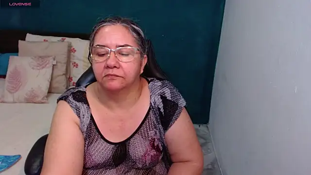 scaelettdubois élő XXX-chatje